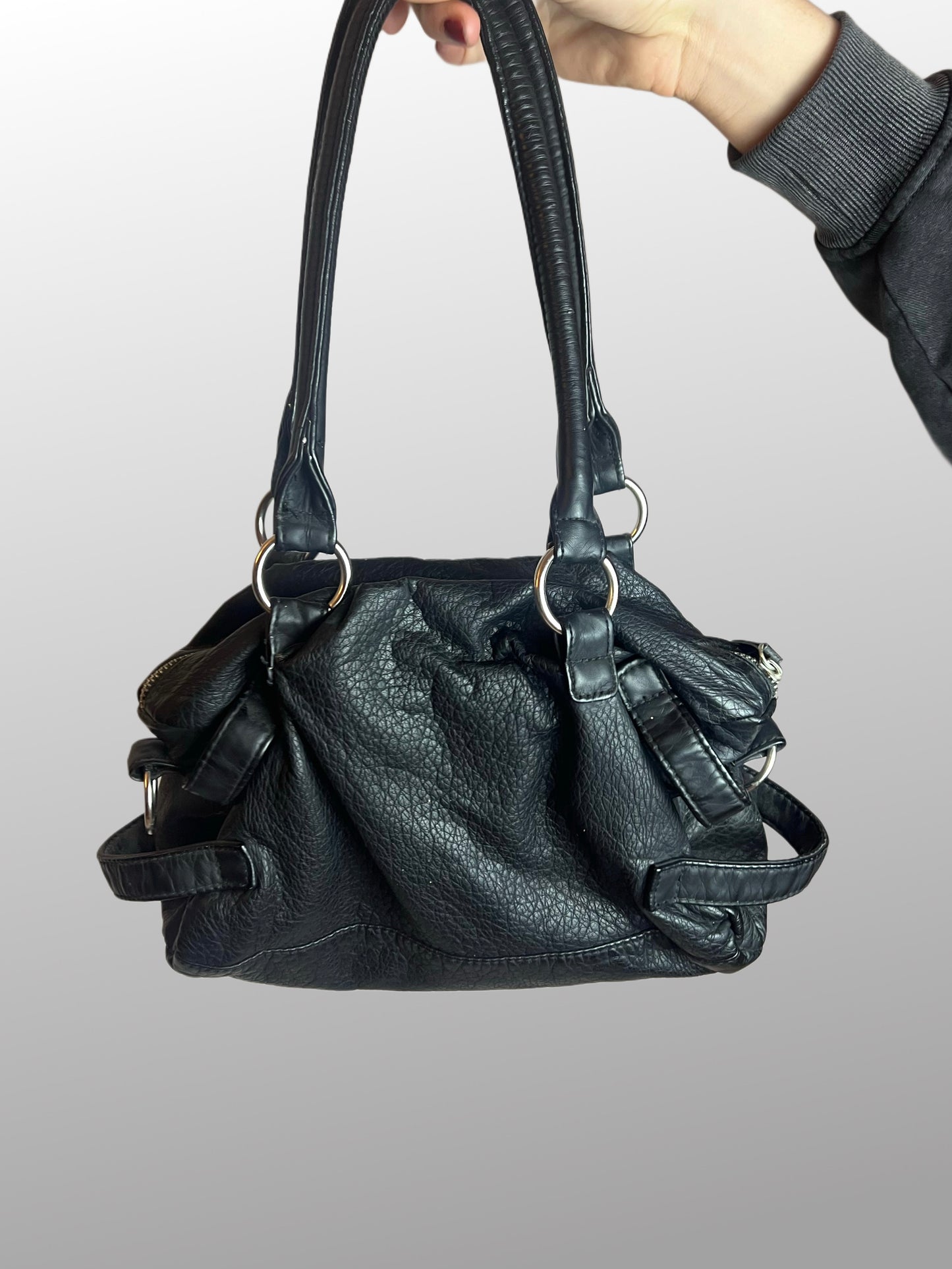 a. Vintage leather shoulder bag, S