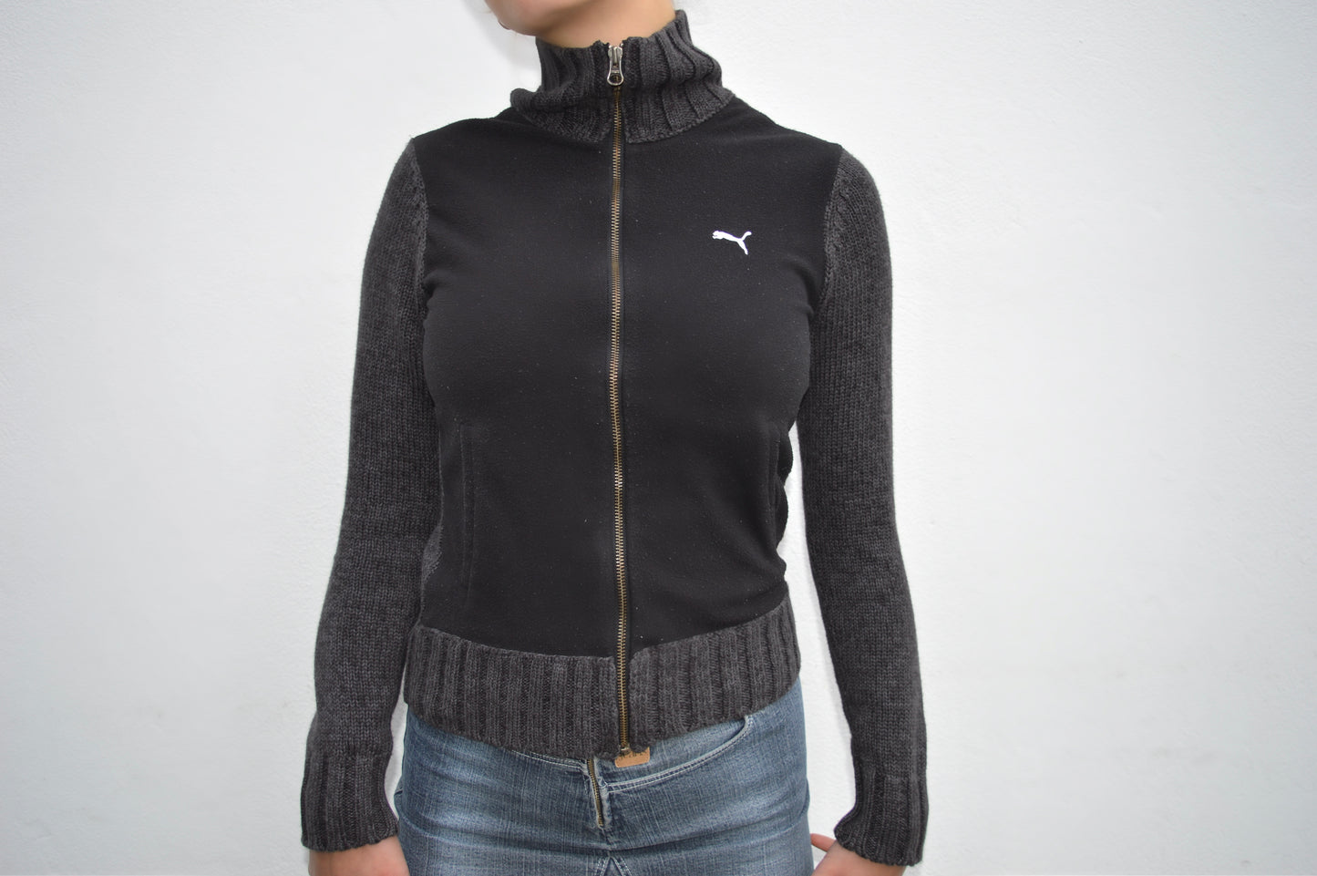 Zip up black/grey sweater, M/L