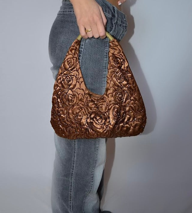 Embroidered hand bag w/ glitter details