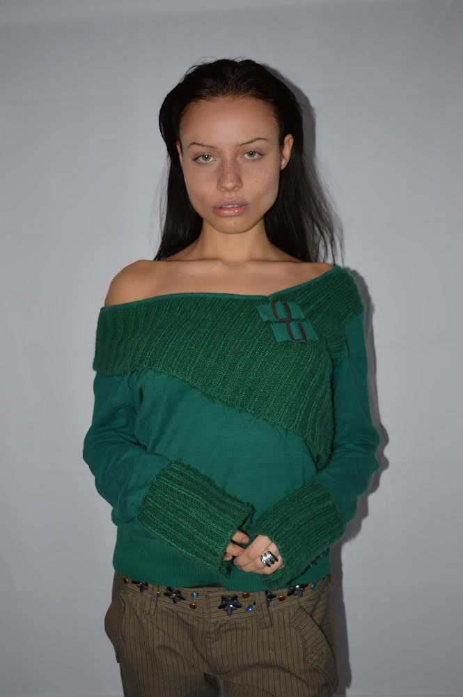 Green knit sweater, M