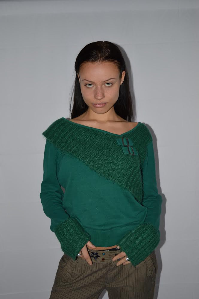 Green knit sweater, M