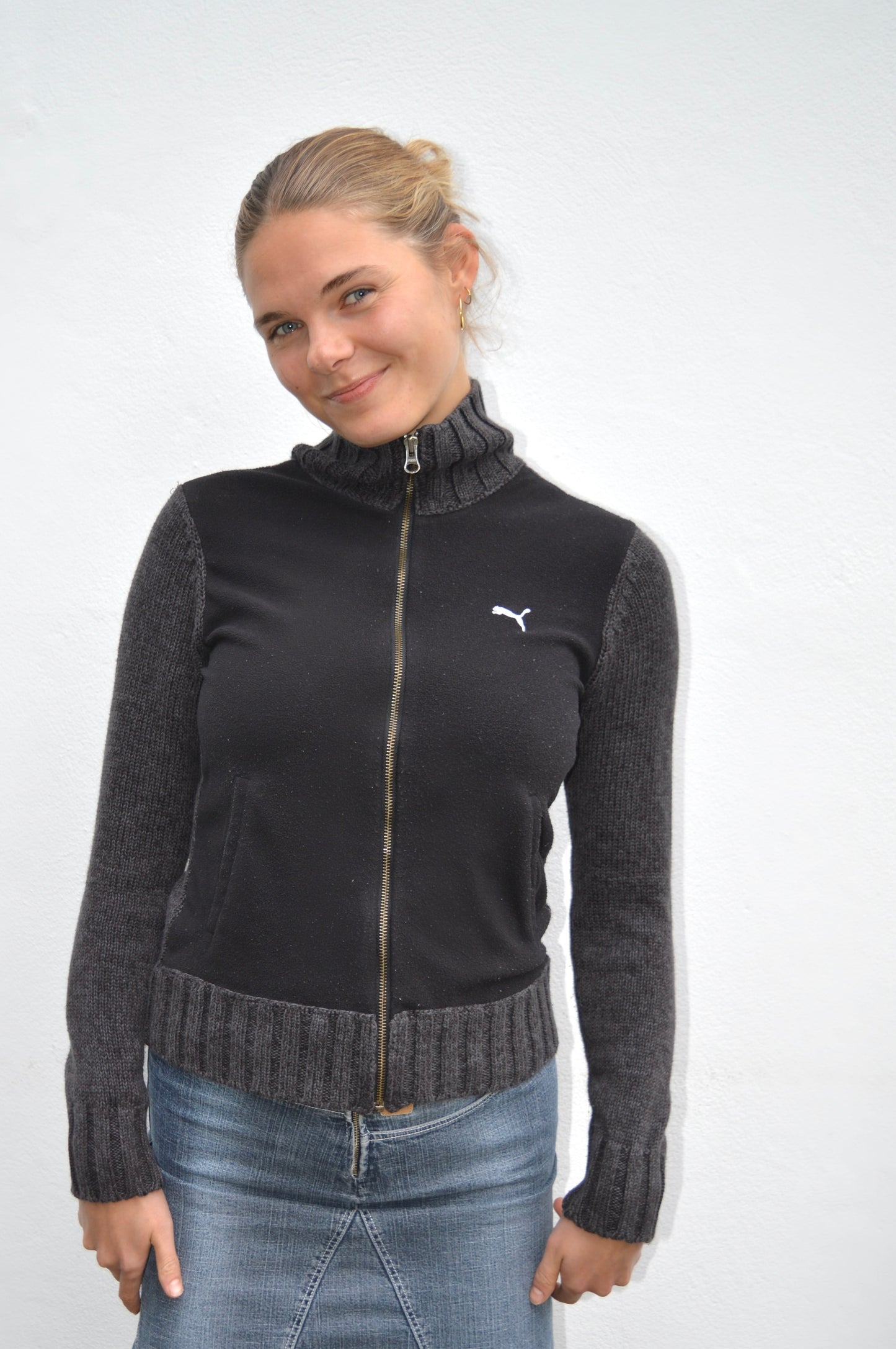Zip up black/grey sweater, M/L