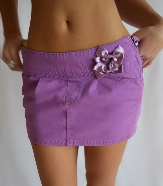 Skirt w/ Bow details, S