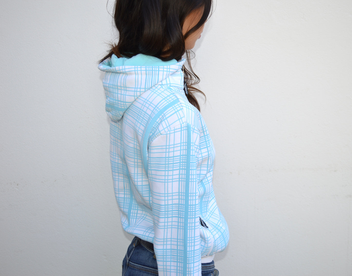 BENCH zip up plaid details, S