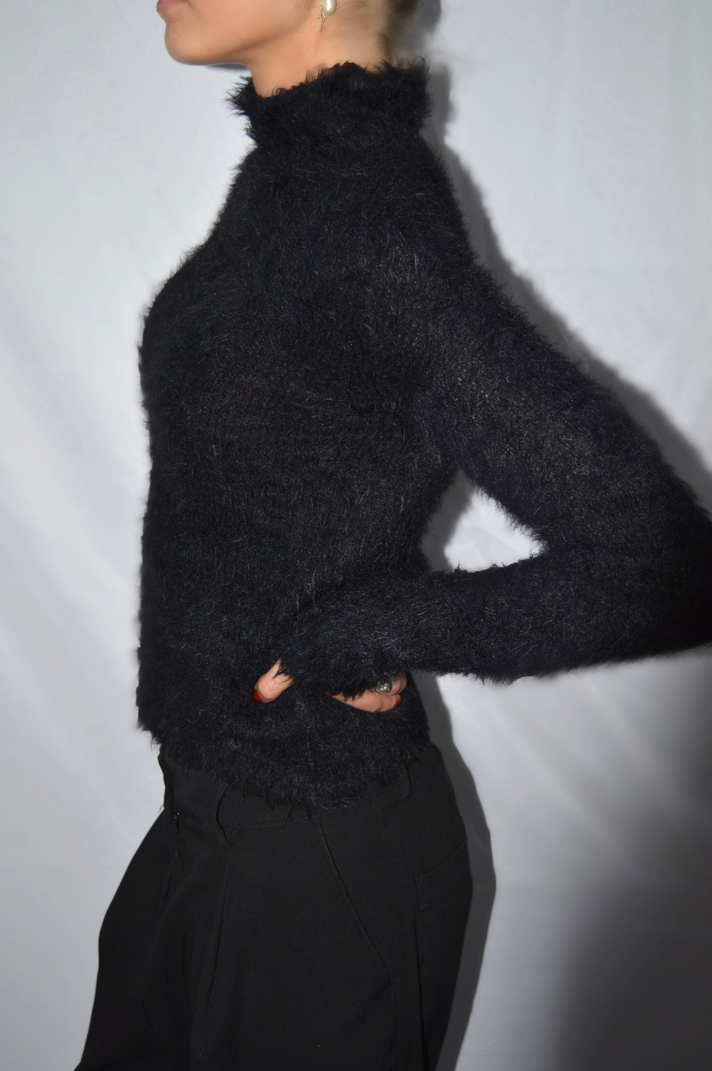 a. Turtleneck sweater black, M/L