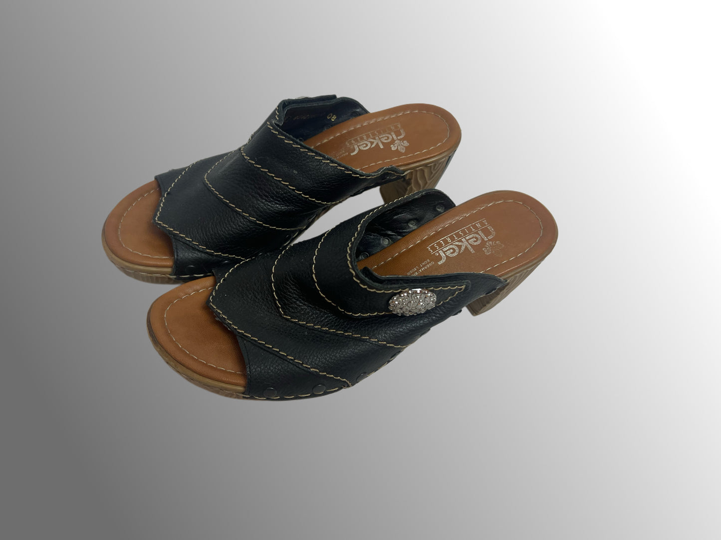 Leather black mules, EU 38